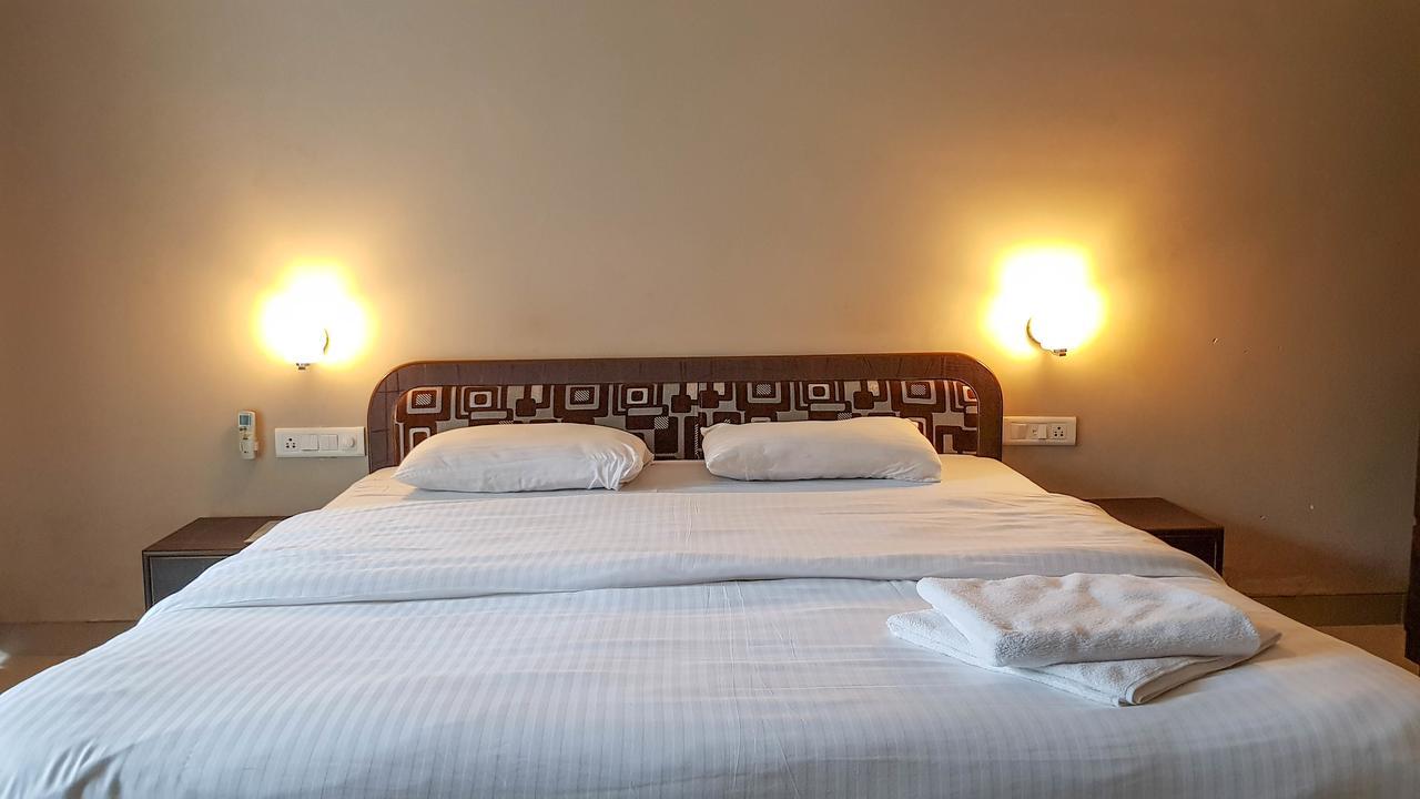 Mulberry Suites Vagator Dış mekan fotoğraf